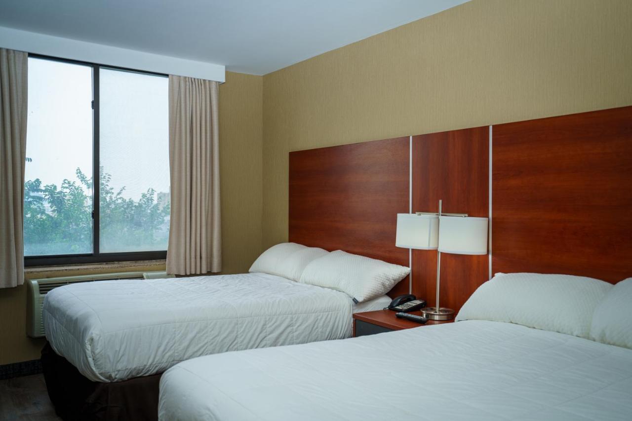 Sky Hotel Flushing/Laguardia Airport นิวยอร์ก ภายนอก รูปภาพ