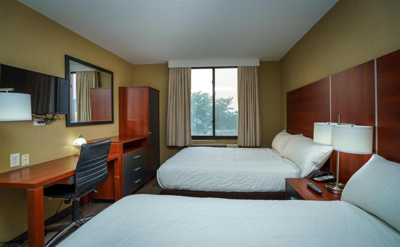 Sky Hotel Flushing/Laguardia Airport นิวยอร์ก ภายนอก รูปภาพ